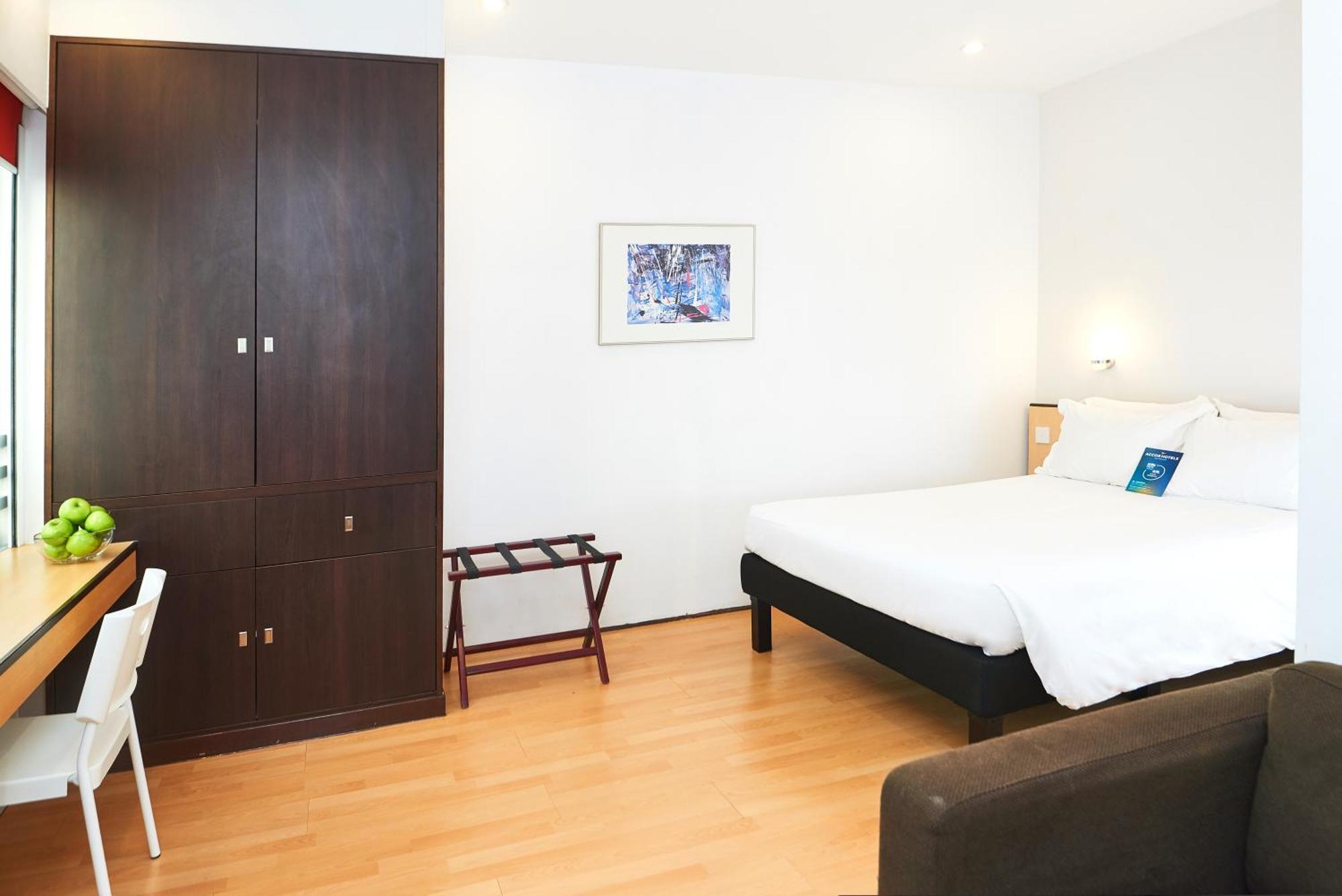 Hotel Ibis Hong Kong North Point Extérieur photo